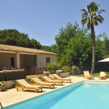 Villa Sleeps 8 Pool Air Con Ramatuelle